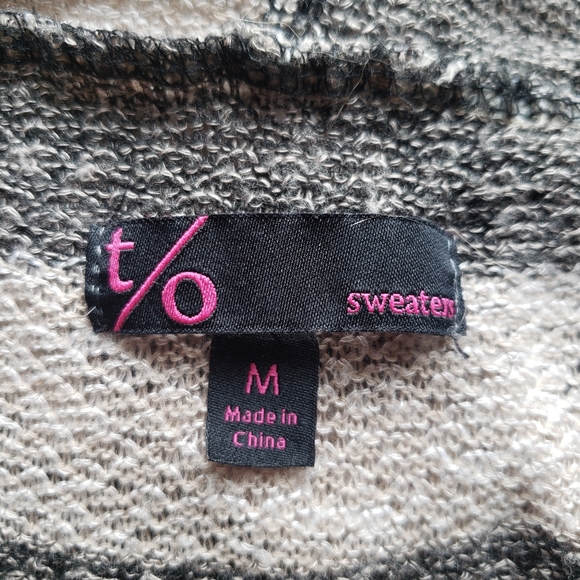 T/O Sweaters Medium Cardigan tan & black - Picture 7 of 7